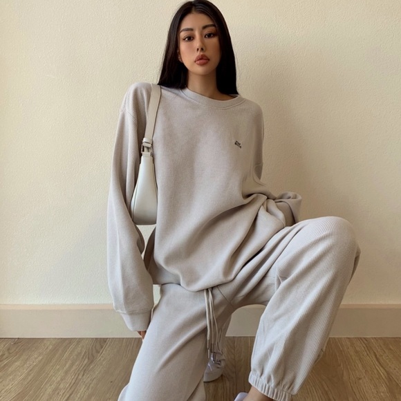 Waffle Material Two Piece Set Tracksuit NWT. Fits small - Picture 1 of 6